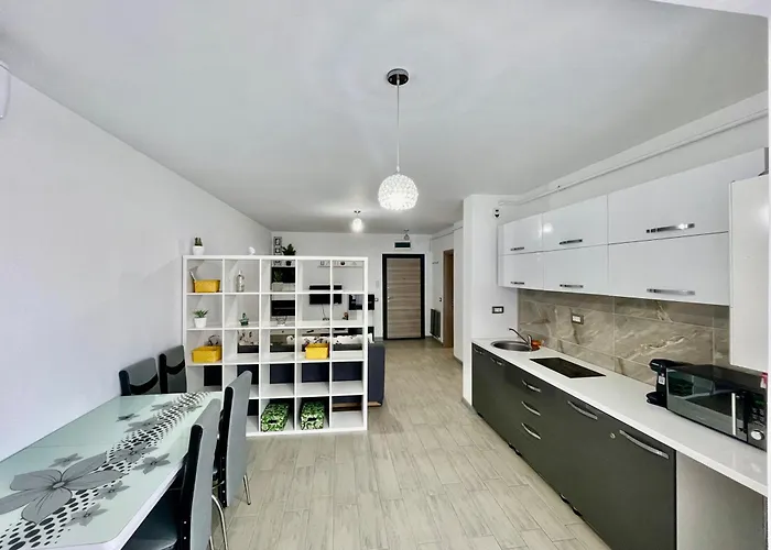 Allezzi Mamaia Nord Apartament *