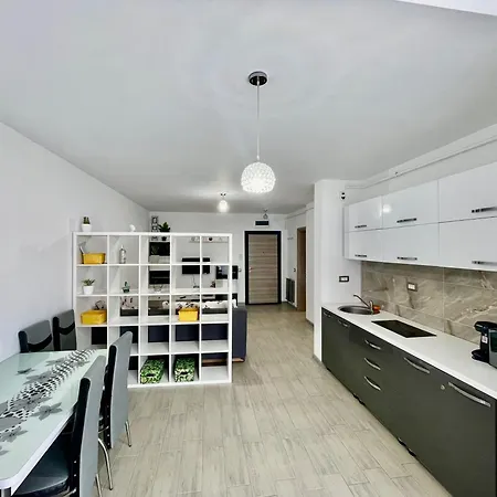 Alezzi Mamaia Nord Apartment *
